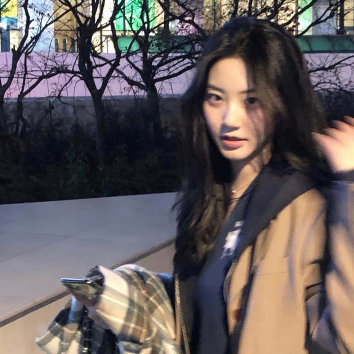 试着用土下座来拜托她们吧